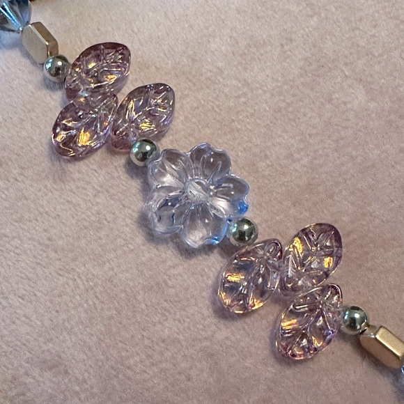 Handmade Earrings & Bracelet Set Floral Design Periwinkle Blue & Purple Flowers - Picture 9 of 11